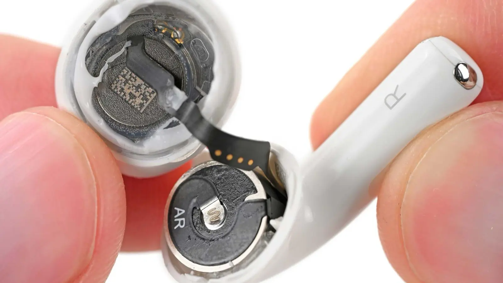 Apple AirPods 5: A Closer Look at Battery Replacement and Durable Design