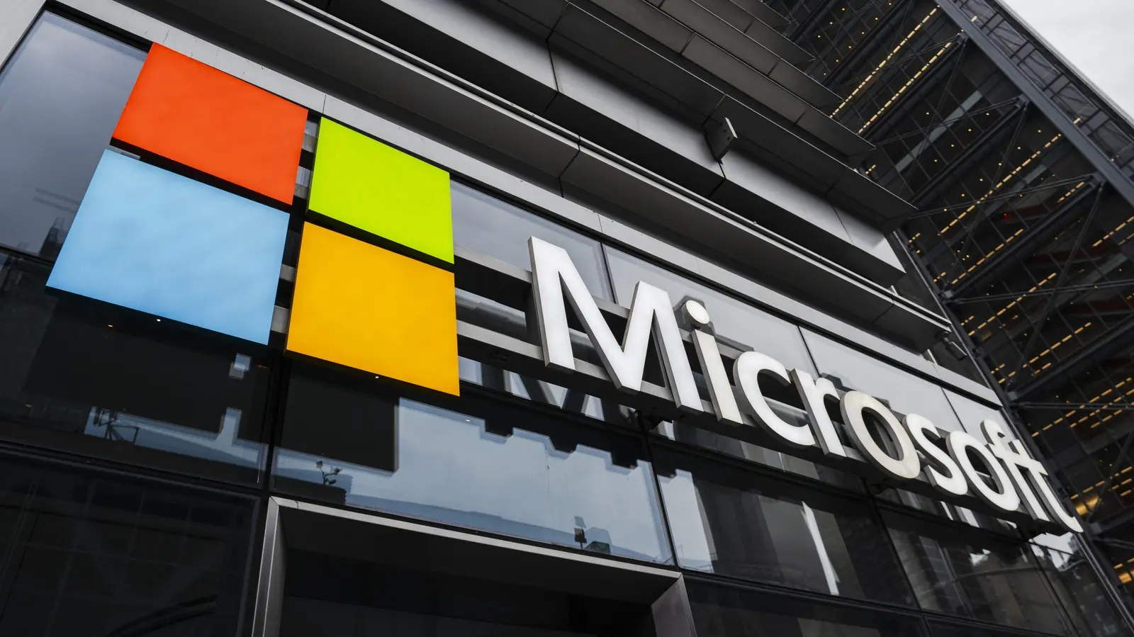 Microsoft Unveils New AI Hardware at October 7 Event