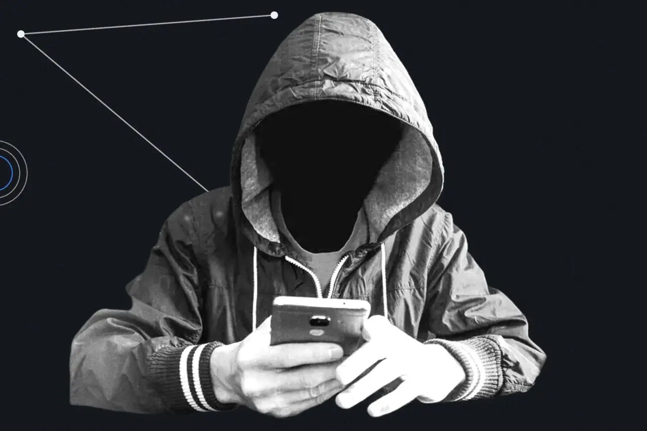 The Rise of a Solo Hacker Using AI to Breach Hundreds of Sites